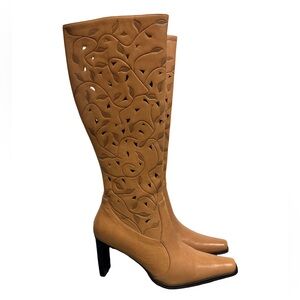 MIA Deacon Leather Knee High Perforated Zip Up Heeled Boots Women’s 10